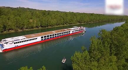 Die Seine Comtesse von nicko cruises