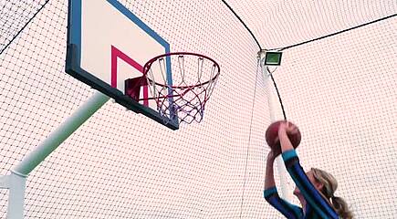 Happy Holidays Die Serie Folge 3 Sport und Wellness